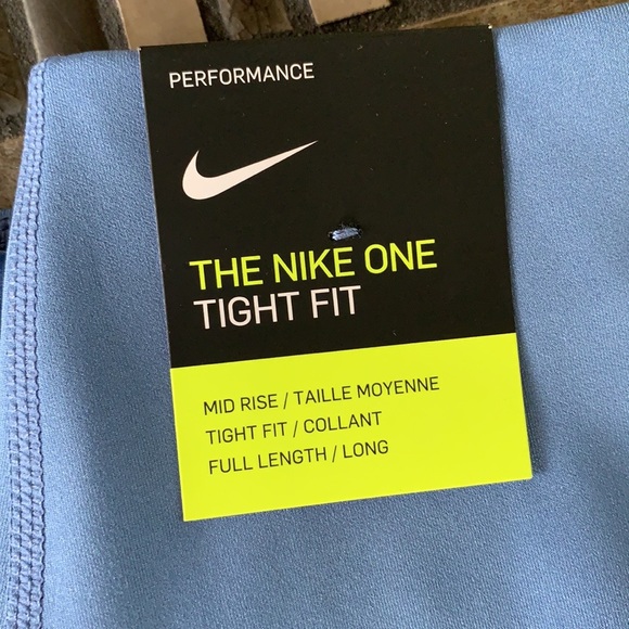 NIKE WMNS LEGGINGS THE NIKE ONE TIGHT FIT - Picture 10 of 13